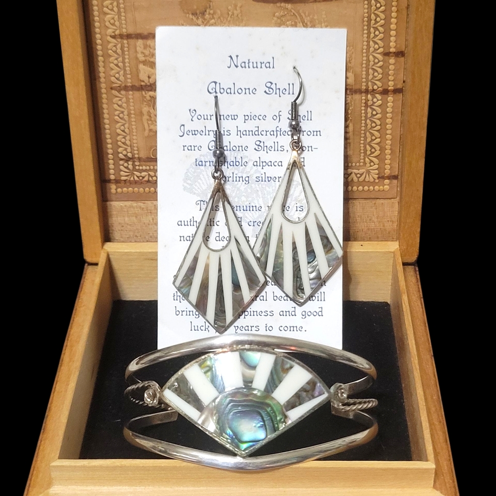 Silver and Abalone Shell Jewelry Set
